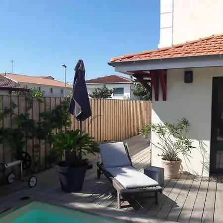 Villa Sud Primrose Bord De